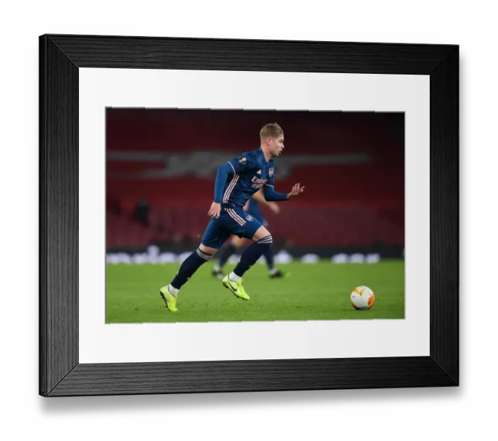 Framed Print : Arsenal's Emile Smith Rowe Shines in Europa League Clash Against Rapid Wien Framed Print : Arsenal's Emile Smith Rowe Shines in Europa League Clash Against Rapid Wien