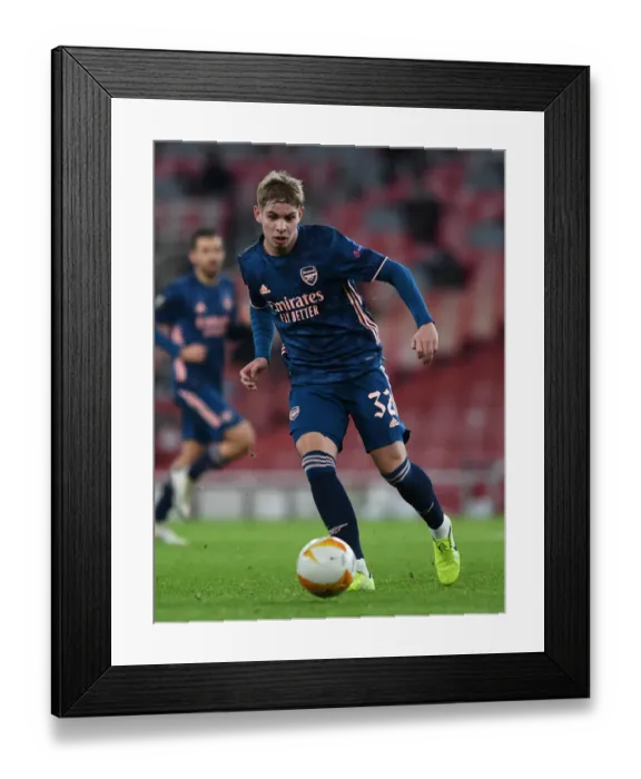 Framed Print : Emile Smith Rowe Shines: Arsenal Dominates Rapid Wien in Europa League Framed Print : Emile Smith Rowe Shines: Arsenal Dominates Rapid Wien in Europa League