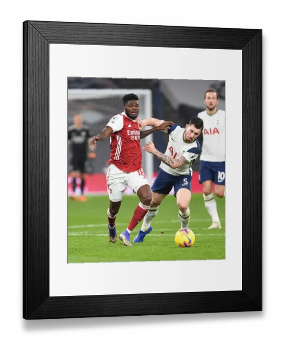 Framed Print : Thomas Partey vs. Pierre-Emile Hojbjerg Clash: Arsenal vs. Tottenham, Premier League 2020-21
