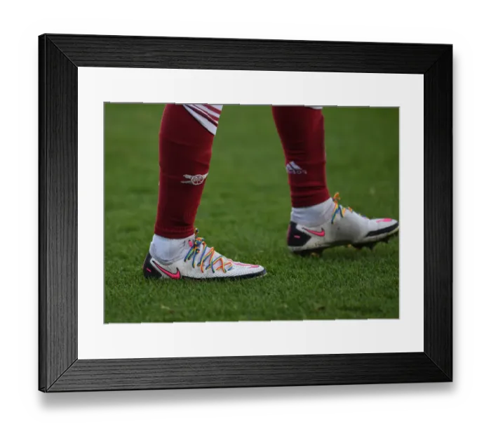 Framed Print : Arsenal's Caitlin Foord Supports Rainbow Laces Campaign at Arsenal Women vs Birmingham City Women (2020-21) Framed Print : Arsenal's Caitlin Foord Supports Rainbow Laces Campaign at Arsenal Women vs Birmingham City Women (2020-21)