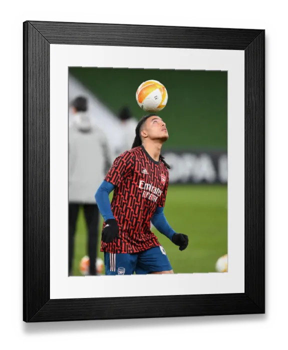 Framed Print : Dundalk FC v Arsenal FC: Group B - UEFA Europa League Framed Print : Dundalk FC v Arsenal FC: Group B - UEFA Europa League
