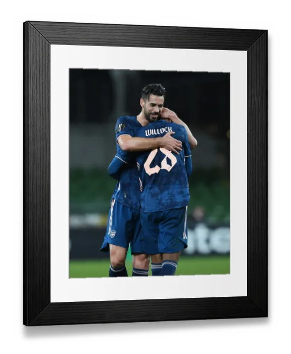 Framed Print : Arsenal's Joe Willock and Pablo Mari Celebrate Goals Against Dundalk in Europa League Framed Print : Arsenal's Joe Willock and Pablo Mari Celebrate Goals Against Dundalk in Europa League