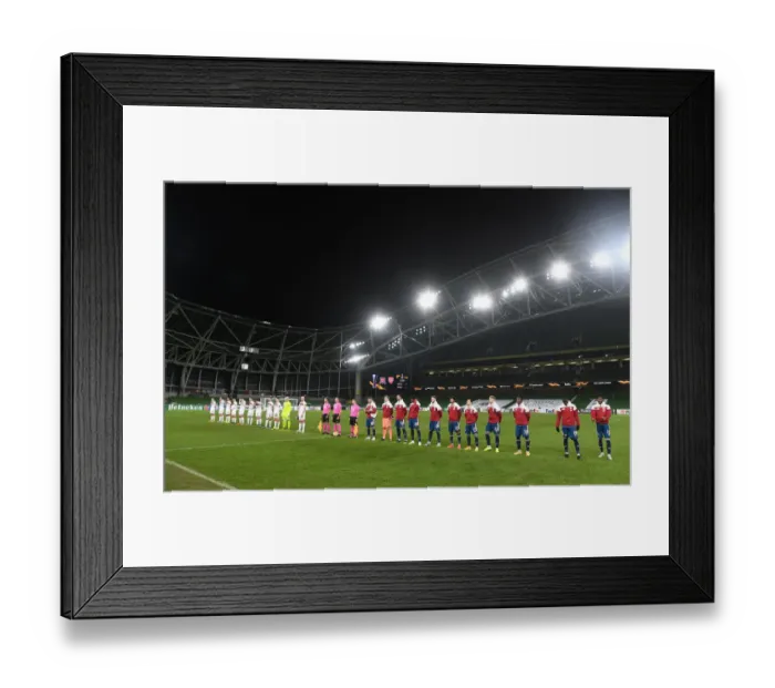 Framed Print : Arsenal vs. Dundalk: UEFA Europa League Clash in Dublin