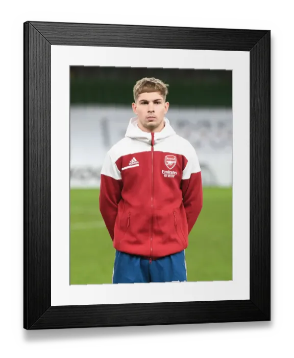Framed Print : Emile Smith Rowe Prepares for Arsenal's Europa League Clash Against Dundalk FC (December 2020)