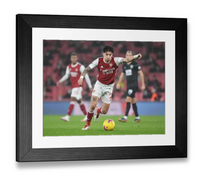 Framed Print : Arsenal vs Burnley: Hector Bellerin at Emirates Stadium (Premier League 2020-21) Framed Print : Arsenal vs Burnley: Hector Bellerin at Emirates Stadium (Premier League 2020-21)