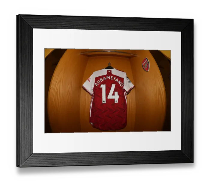 Framed Print : Arsenal's Aubameyang: Ready for Action in Emirates Shirt (2020-21) - Arsenal vs Burnley