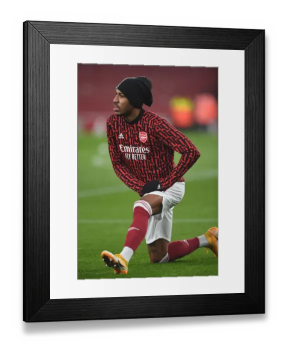 Framed Print : Arsenal's Pierre-Emerick Aubameyang Gears Up for Arsenal v Burnley (2020-21) Framed Print : Arsenal's Pierre-Emerick Aubameyang Gears Up for Arsenal v Burnley (2020-21)