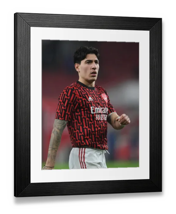 Framed Print : Arsenal's Hector Bellerin Gears Up for Arsenal v Burnley: Premier League Showdown at Emirates Stadium