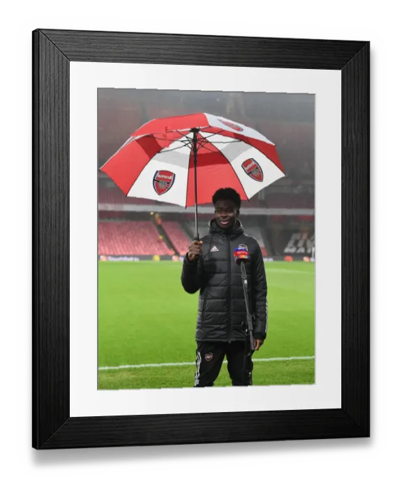 Framed Print : Arsenal's Bukayo Saka Pre-Match Interview: Arsenal v Burnley, Premier League 2020-21