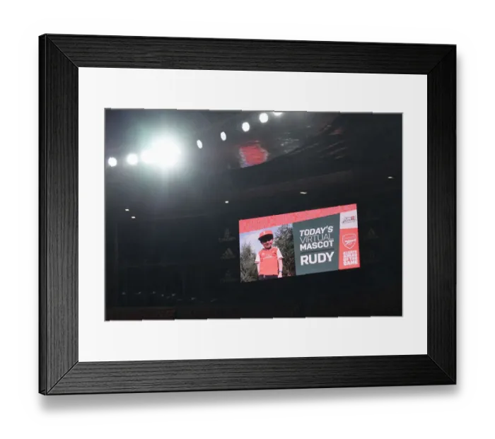 Framed Print : Arsenal vs Burnley: Premier League Showdown at Emirates Stadium