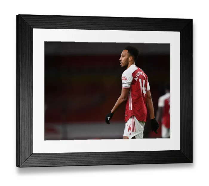 Framed Print : Arsenal's Aubameyang in Action against Southampton (2020-21)