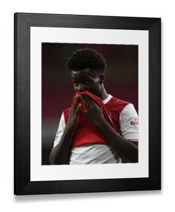 Framed Print : Arsenal's Bukayo Saka in Action against Southampton in the Premier League (December 2020) Framed Print : Arsenal's Bukayo Saka in Action against Southampton in the Premier League (December 2020)