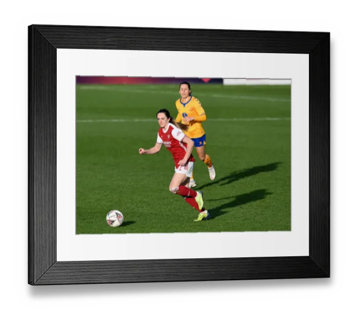 Framed Print : Arsenal Women vs Everton Women: FA WSL Clash - Lisa Evans in Action at Meadow Park (December 2020) Framed Print : Arsenal Women vs Everton Women: FA WSL Clash - Lisa Evans in Action at Meadow Park (December 2020)