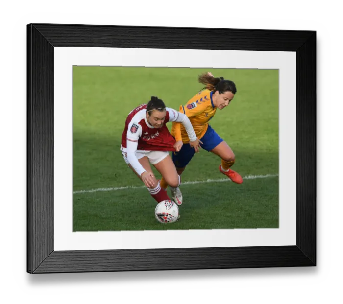 Framed Print : Arsenal vs Everton: A FA WSL Battle - Foord vs Clemaron Framed Print : Arsenal vs Everton: A FA WSL Battle - Foord vs Clemaron