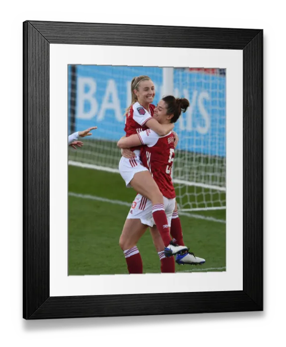 Framed Print : Arsenal Women's Super League Triumph: Beattie's Hat-trick Seals Victory Over Everton