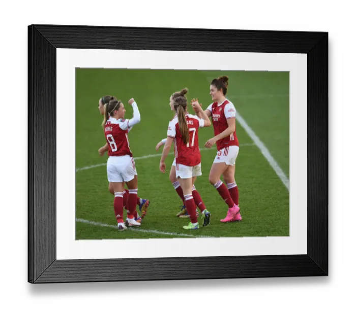 Framed Print : Arsenal Women's Super League Victory: Beattie Scores Hat-Trick vs. Everton Framed Print : Arsenal Women's Super League Victory: Beattie Scores Hat-Trick vs. Everton