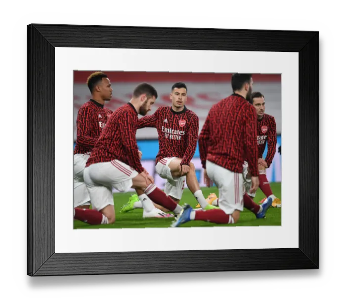 Framed Print : Arsenal's Gabriel Martinelli: Pre-Match Routine Before Carabao Cup Clash with Manchester City (Behind Closed Doors)
