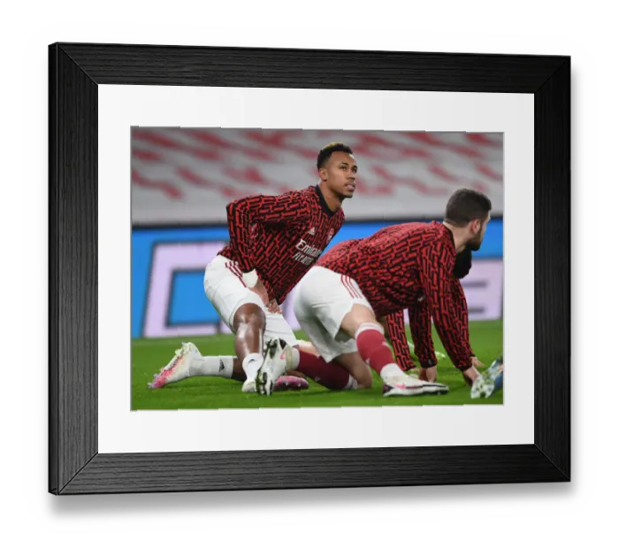 Framed Print : Arsenal's Gabriel Magalhaes Prepares for Carabao Cup Showdown against Manchester City at Empty Emirates Stadium