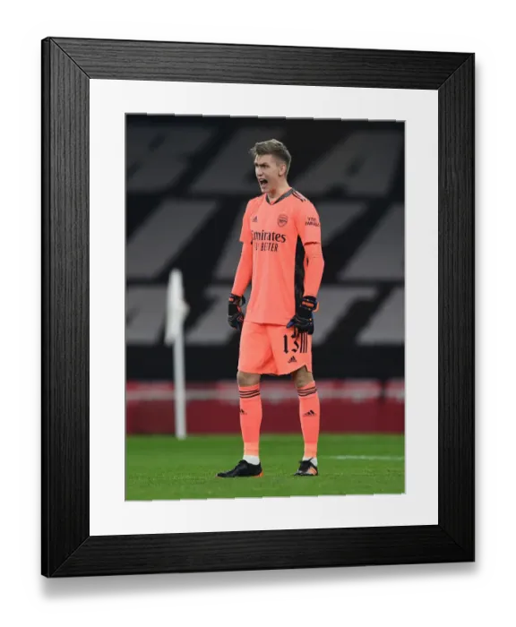 Framed Print : Arsenal's Alex Runarsson in Action at Empty Emirates: Carabao Cup Quarterfinal vs Manchester City