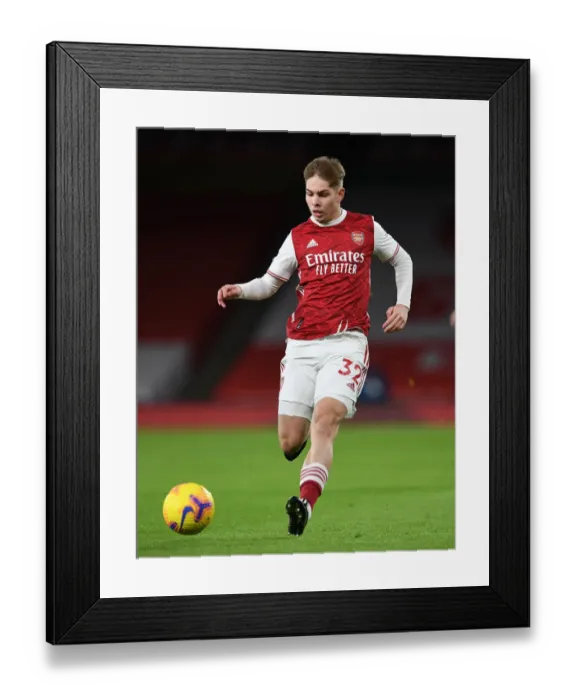 Framed Print : Emile Smith Rowe Shines: Arsenal's Standout Performance Against Chelsea (2020-21) Framed Print : Emile Smith Rowe Shines: Arsenal's Standout Performance Against Chelsea (2020-21)