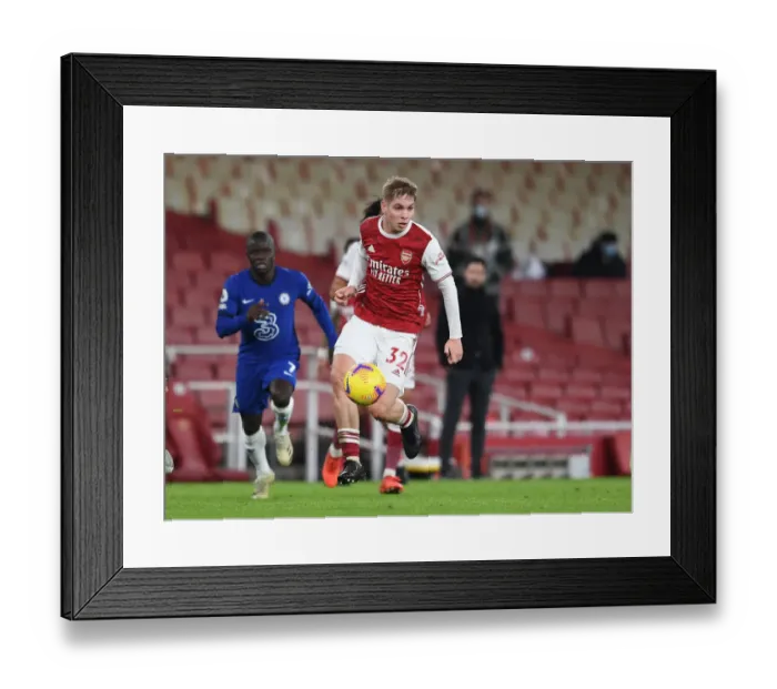 Framed Print : Arsenal's Emile Smith Rowe Shines in Intense Arsenal v Chelsea Premier League Clash (2020-21)