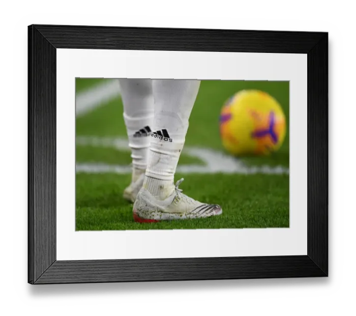Framed Print : Bukayo Saka Faces Off: Brighton & Hove Albion vs. Arsenal, Premier League 2020-21 Framed Print : Bukayo Saka Faces Off: Brighton & Hove Albion vs. Arsenal, Premier League 2020-21
