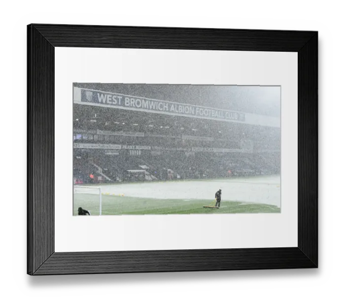 Framed Print : Snowy Showdown: Arsenal vs. West Bromwich Albion, Premier League 2020-21