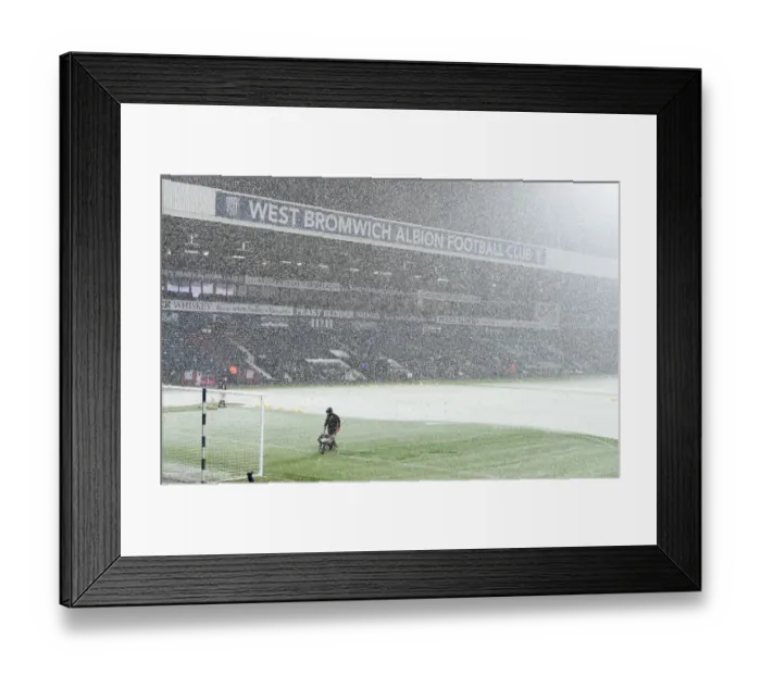 Framed Print : Snowy Showdown: Arsenal vs. West Bromwich Albion, Premier League 2020-21