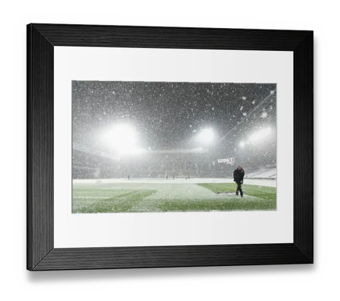 Framed Print : Snowy Showdown: Arsenal vs. West Bromwich Albion, Premier League 2020-21
