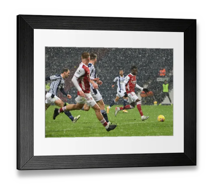 Framed Print : Bukayo Saka Scores Arsenal's Second Goal: West Bromwich Albion vs Arsenal, Premier League 2020-21