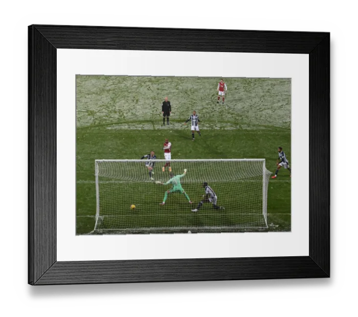 Framed Print : Alexandre Lacazette Scores Arsenal's Third Goal: West Bromwich Albion vs Arsenal, Premier League 2020-21
