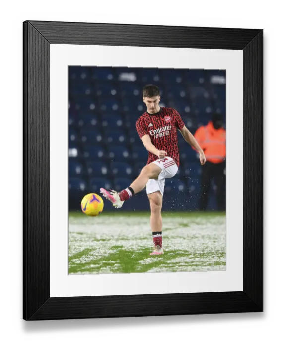Framed Print : Arsenal's Kieran Tierney Prepares for West Bromwich Albion Clash in Premier League (January 2021) Framed Print : Arsenal's Kieran Tierney Prepares for West Bromwich Albion Clash in Premier League (January 2021)