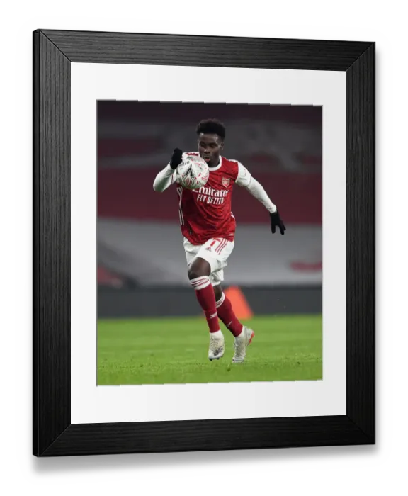 Framed Print : Arsenal's Bukayo Saka in Action against Newcastle United - FA Cup Third Round