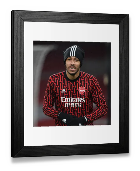 Framed Print : Arsenal's Aubameyang Prepares for Palace Clash in Empty Emirates Stadium (2021) Framed Print : Arsenal's Aubameyang Prepares for Palace Clash in Empty Emirates Stadium (2021)