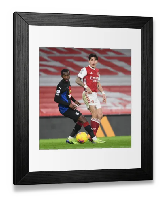 Framed Print : Arsenal vs Crystal Palace: Hector Bellerin in Action at Empty Emirates Stadium, Premier League 2020-21 Framed Print : Arsenal vs Crystal Palace: Hector Bellerin in Action at Empty Emirates Stadium, Premier League 2020-21