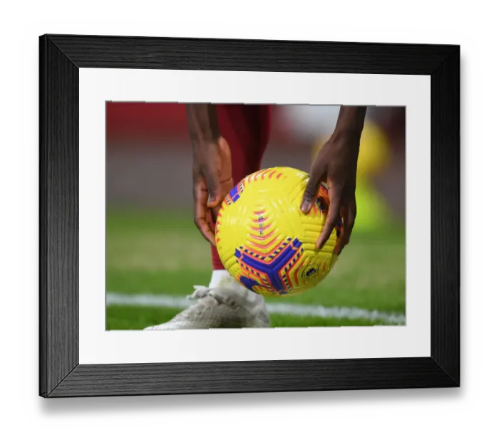 Framed Print : Arsenal's Bukayo Saka at Emirates Stadium: 2020-21 Premier League (Behind Closed Doors)