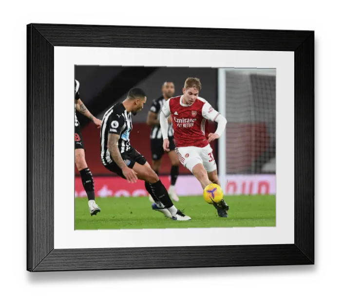 Framed Print : Emile Smith Rowe vs Jamaal Lascelles: A Battle at Empty Emirates - Arsenal vs Newcastle United, Premier League 2021 Framed Print : Emile Smith Rowe vs Jamaal Lascelles: A Battle at Empty Emirates - Arsenal vs Newcastle United, Premier League 2021