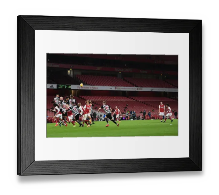 Framed Print : Arsenal vs Newcastle United: Willian's Free Kick Hits the Wall in Empty Emirates Stadium, Premier League 2020-21 Framed Print : Arsenal vs Newcastle United: Willian's Free Kick Hits the Wall in Empty Emirates Stadium, Premier League 2020-21