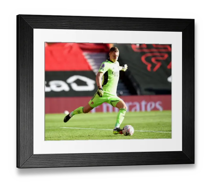 Framed Print : Arsenal's Bernd Leno in FA Cup Action: Southampton vs Arsenal (Behind Closed Doors)
