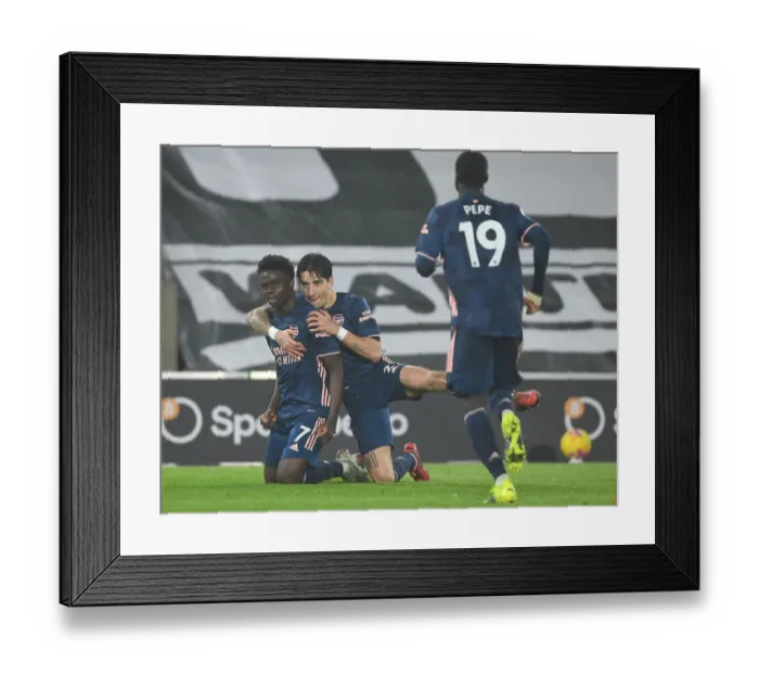 Framed Print : Saka and Bellerin Celebrate Arsenal's Win at Southampton (2021-22 Premier League)