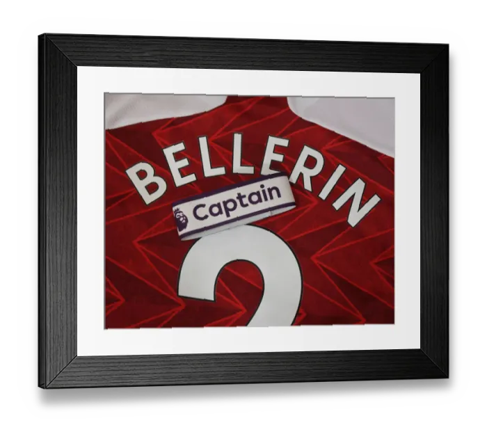 Framed Print : Arsenal's Hector Bellerin: Pre-Match Routine Amid Empty Emirates Stadium (Arsenal v Manchester United, 2021)