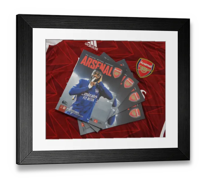 Framed Print : Arsenal vs Manchester United: Empty Stands Clash (2020-21) Framed Print : Arsenal vs Manchester United: Empty Stands Clash (2020-21)
