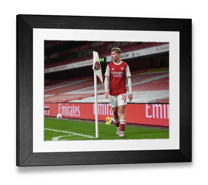 Framed Print : Emile Smith Rowe Shines: Arsenal's Epic 1-0 Victory Over Manchester United at Empty Emirates, Premier League 2021