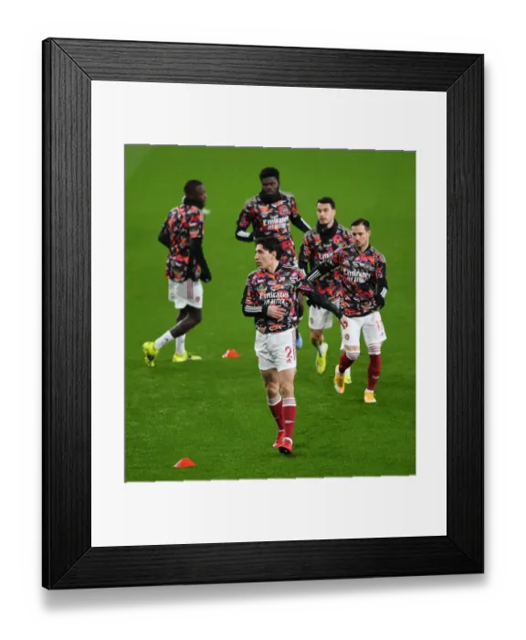 Framed Print : Arsenal's Bellerin Readies for Emirates Battle against Manchester United Amidst Pandemic (2020-21) Framed Print : Arsenal's Bellerin Readies for Emirates Battle against Manchester United Amidst Pandemic (2020-21)