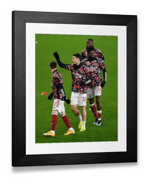 Framed Print : Arsenal vs Manchester United: Empty Emirates Stadium - Pre-Match Warm-Up Amidst Coronavirus Restrictions (2020-21) Framed Print : Arsenal vs Manchester United: Empty Emirates Stadium - Pre-Match Warm-Up Amidst Coronavirus Restrictions (2020-21)