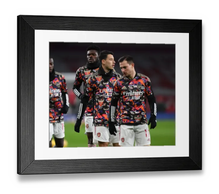 Framed Print : Arsenal v Manchester United: Empty Emirates Stadium - Pre-Match Warm-Up during Coronavirus Pandemic Restrictions (2020-21) Framed Print : Arsenal v Manchester United: Empty Emirates Stadium - Pre-Match Warm-Up during Coronavirus Pandemic Restrictions (2020-21)