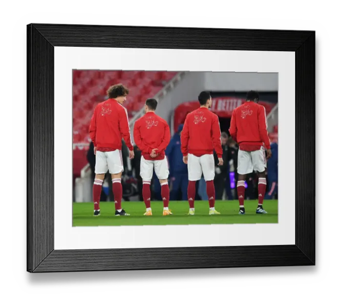 Framed Print : Arsenal vs Manchester United: Empty Stands Clash (2020-21)