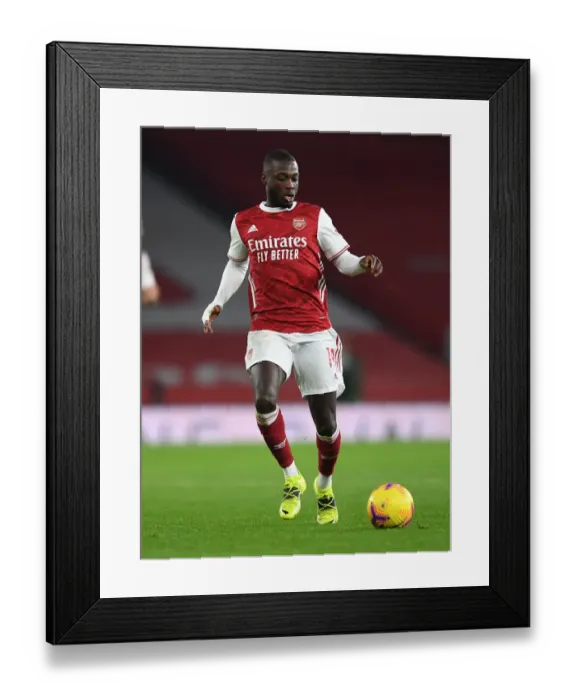 Framed Print : Arsenal vs Manchester United: Empty Emirates Clash (2021)