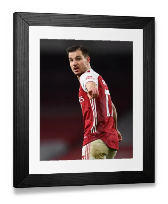 Framed Print : Arsenal vs Manchester United: A Ghostly Showdown at Empty Emirates Stadium (2020-21)