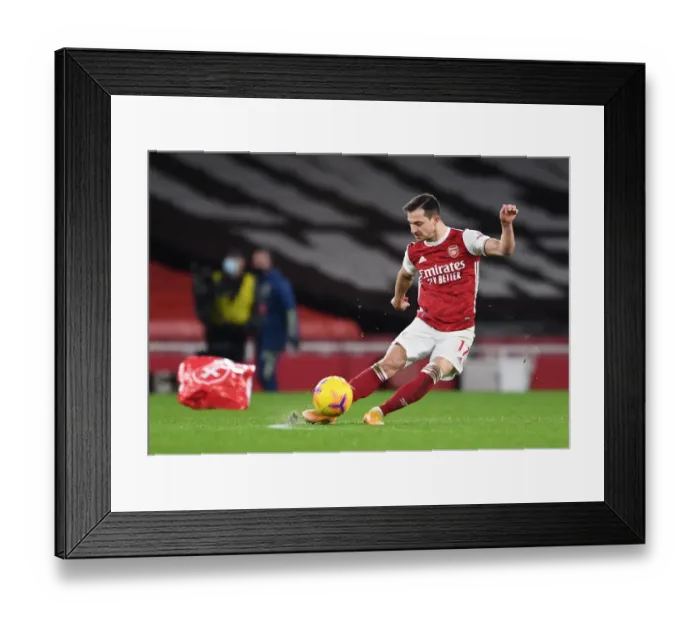 Framed Print : Empty Emirates: Arsenal vs Manchester United, A Ghostly Premier League Clash (2020-21)